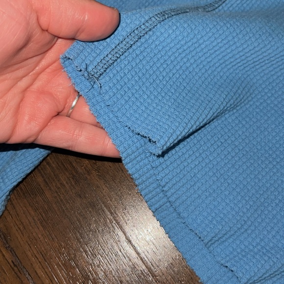 Urban Outfitters Cropped Long Sleeve - Picture 3 of 5